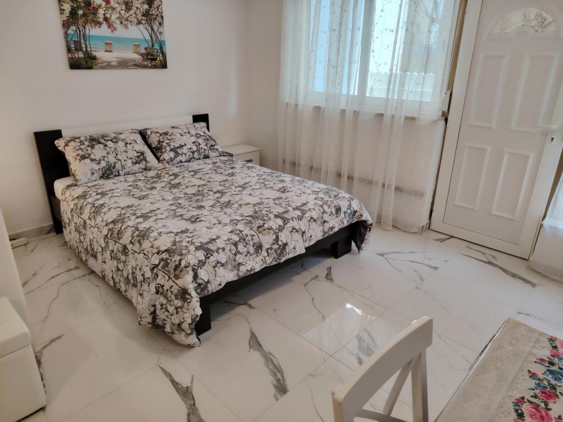 Studio-Apartman Ella Porec Exterior photo